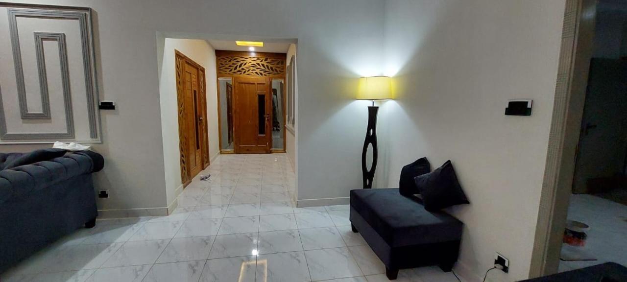Velvet Vibes Villa Near Islamabad Airport Dhok Sandemar Eksteriør billede